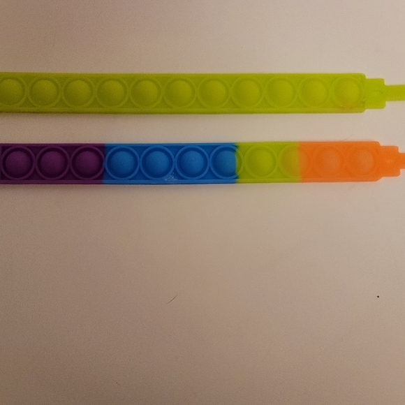 Fidget poppers. Set of 6. EUC. - Picture 5 of 8